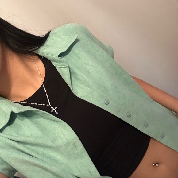 pastel green blouse shirt - Picture 3 of 3